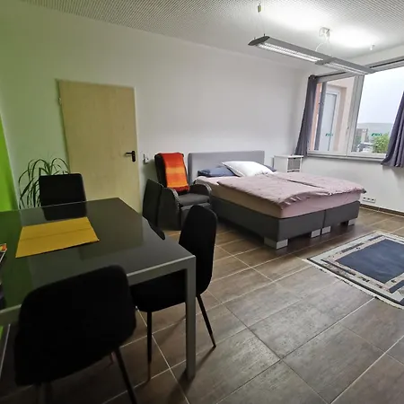 Apartment Zum Uebernachten *